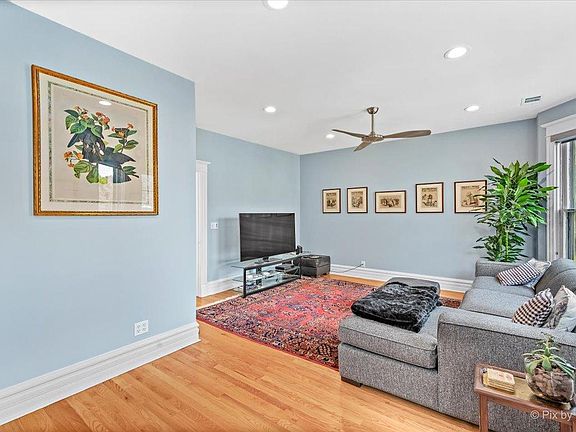 2nd image of 2701 N Magnolia Ave APT 2F