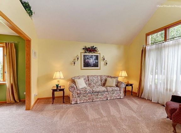 3rd image of 13405 Jones Ct