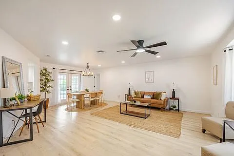 1009 El Dorado Pkwy W — Photo 2