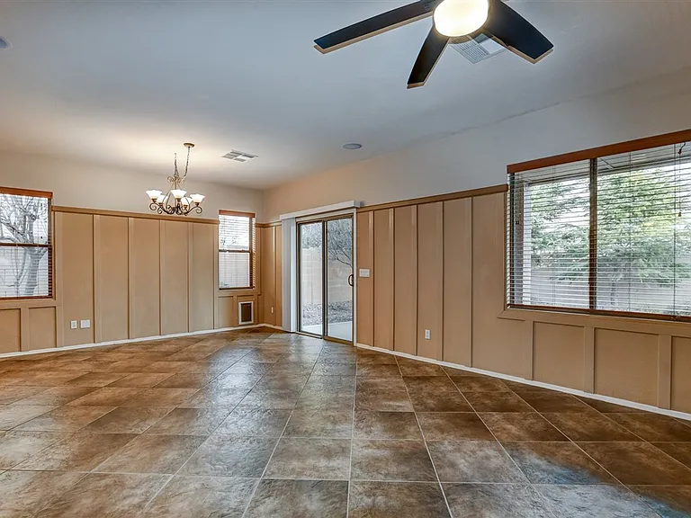 1148 Arden Ct — Photo 9