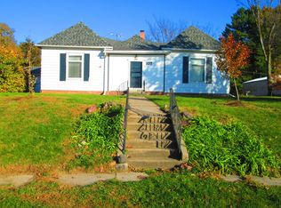 107 N August St, Dearborn, MO 64439