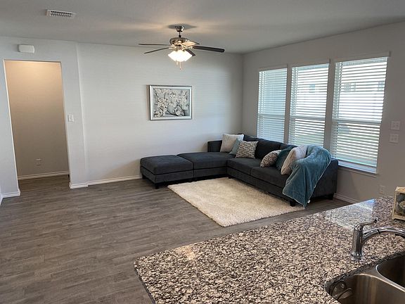 4th image of 9013 Gano Dr