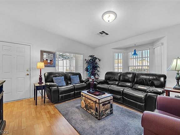 4th image of 5063 Mascaro Dr