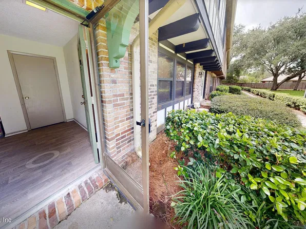 8229 SUTTON Place N, Jacksonville, FL 32217