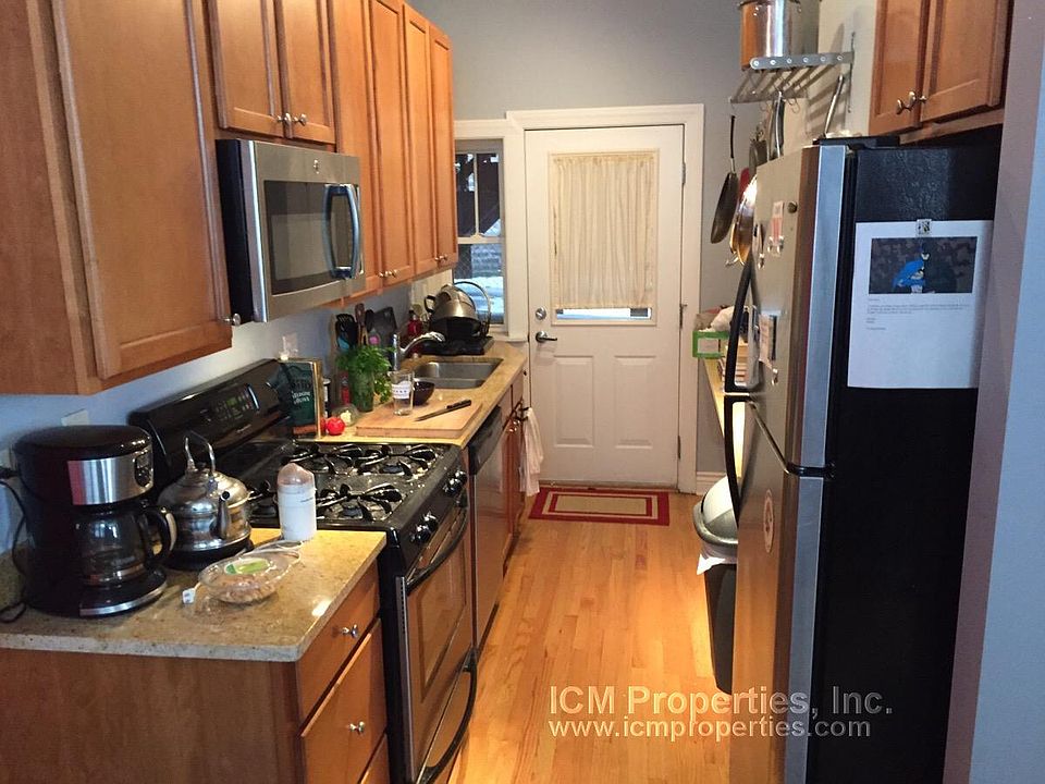 1st image of 4863 N Hermitage Ave