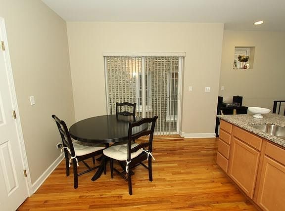 4th image of 1447 N Campbell Ave #1S