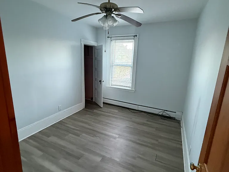 447 Ash St #1 — Photo 3
