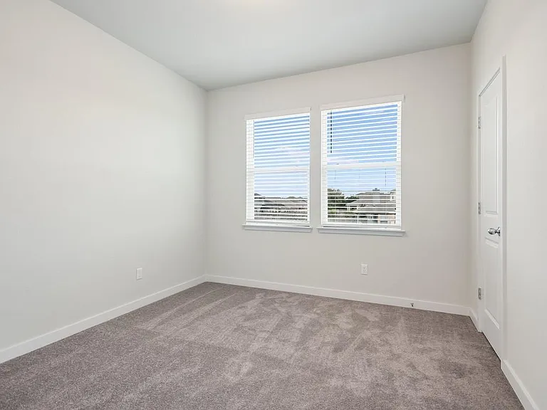 605 W South St #191 — Photo 14