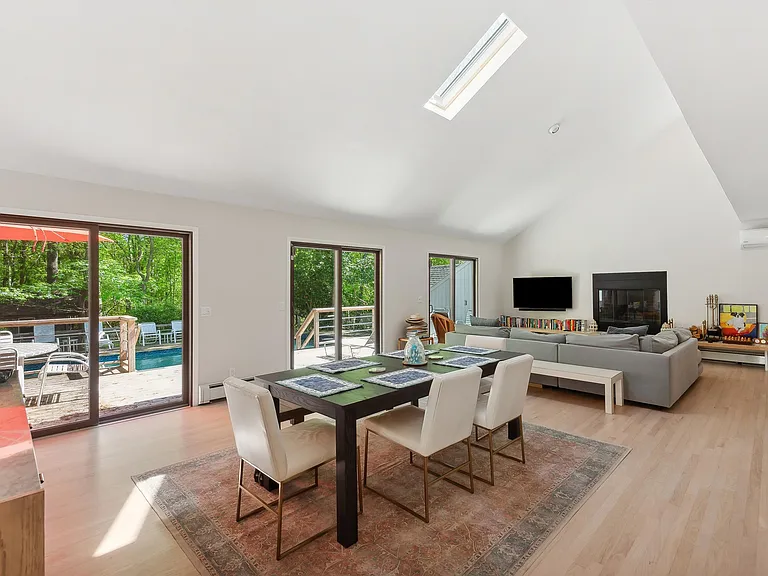 43 Highlands Dr — Photo 6