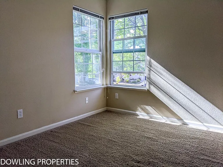 1306 Estaban Ct — Photo 24