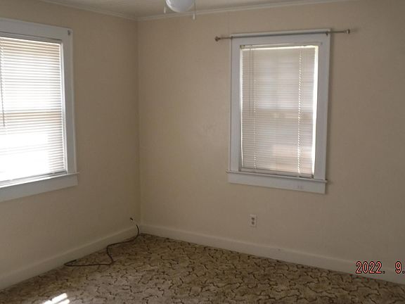 5th image of 108 W 13th St #B