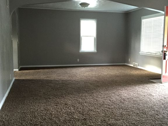 2nd image of 408 S Reynolds Ave