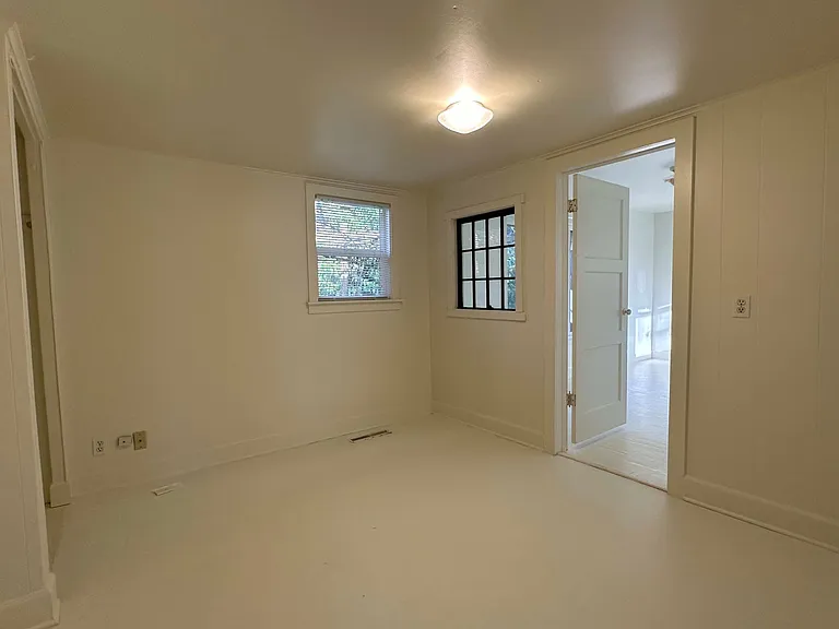 390 Grow Ave NW — Photo 16
