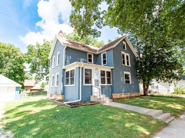 2109 16th St, Monroe, WI 53566