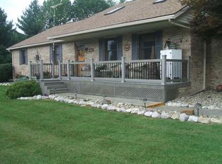 1306 E Lake Minnis Dr, Petersburg, IN 47567