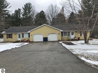 4357/4359 Manhattan W, Traverse City, MI 49685