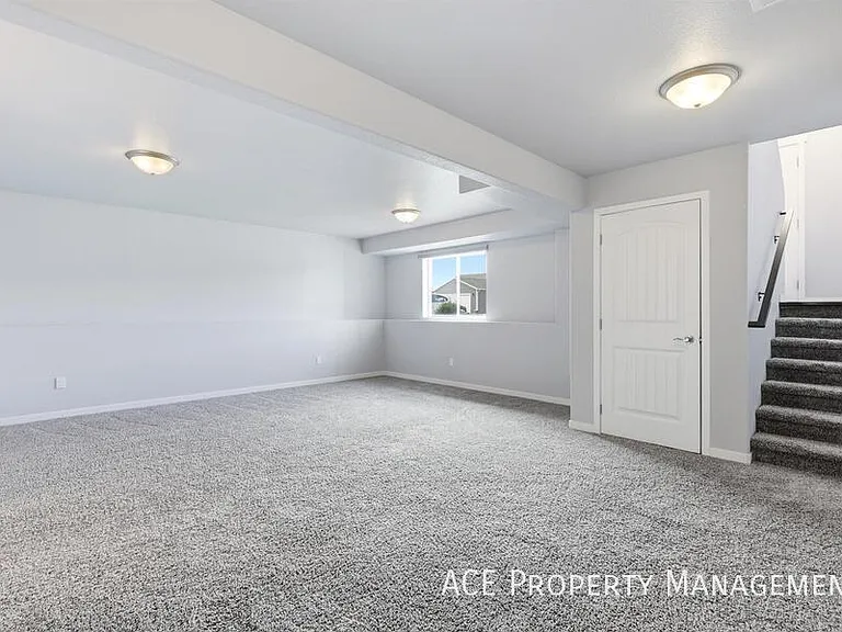 624 Civil Way — Photo 12