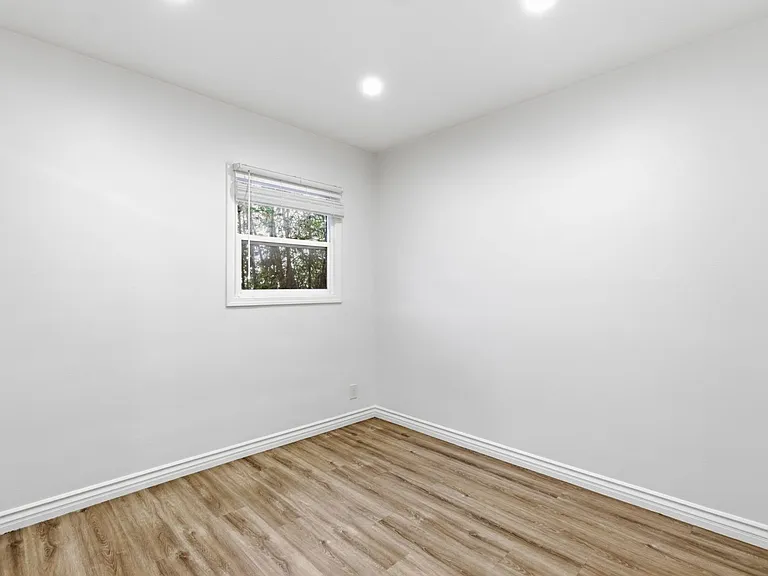 1313 Pico Blvd — Photo 13