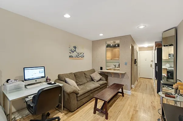 Sold by MNS | media 13