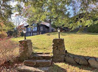 10 Kirk Rd, Halifax, NS B3P1A6