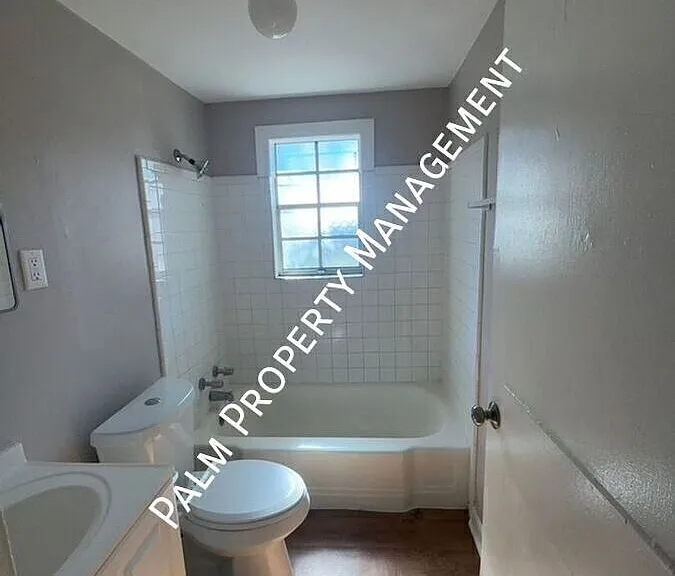 2108 Bulloch St — Photo 7