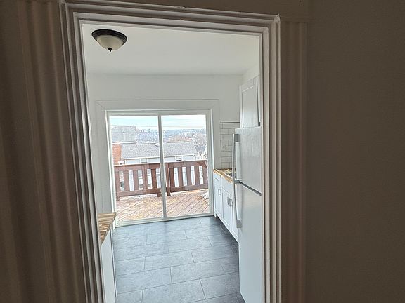2nd image of 1256 Parkway Ave APT 2