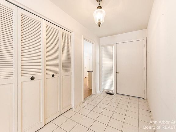 4th image of 7111 Pebble Park Dr #161