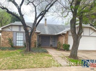 3824 Hackberry Ln, Bedford, TX 76021