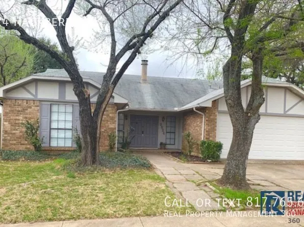 3824 Hackberry Ln, Bedford, TX 76021