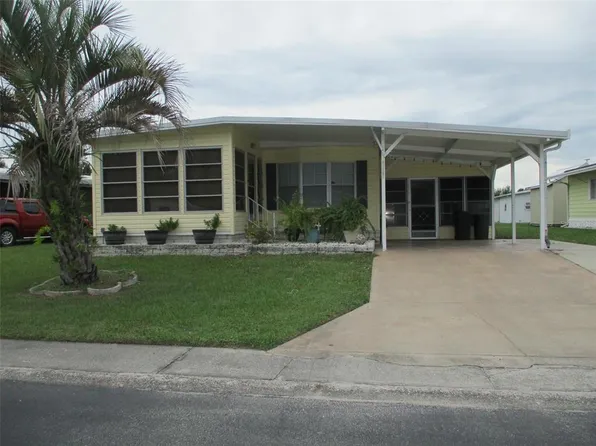 38529 Monet Dr, Zephyrhills, FL 33540