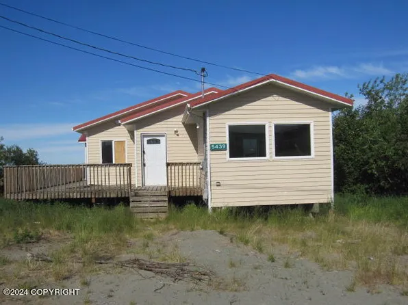5439 Paul John St, Bethel, AK 99559