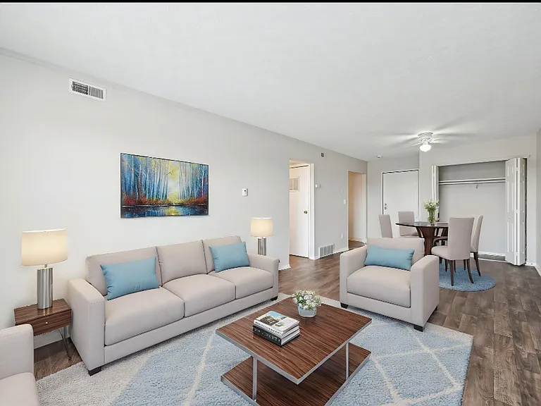 Tamarack Arms Apartments — Photo 11