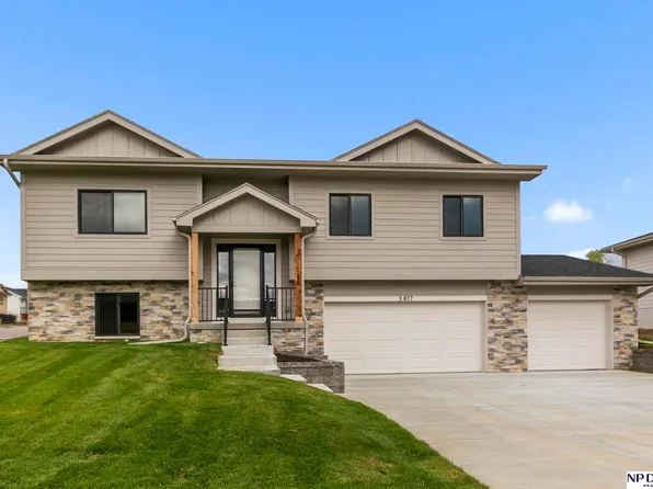 3817 Appaloosa Dr, Elkhorn, NE 68022