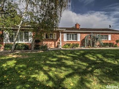 9525 Rodden Rd, Oakdale, CA, 95361