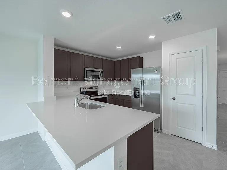 6676 SW 81st Loop — Photo 4