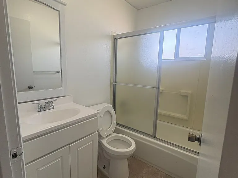 1590 Alfred Way — Photo 31