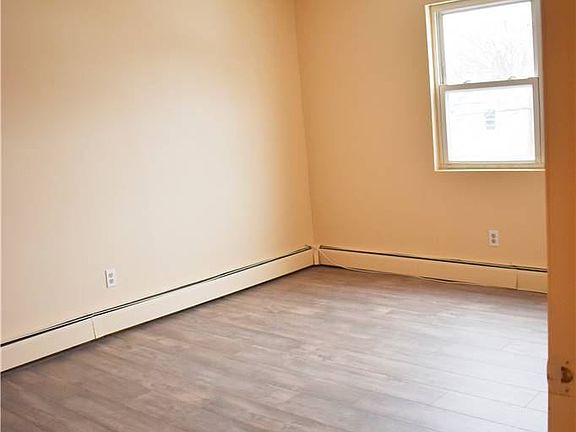 5th image of 1335 O St Floor 2