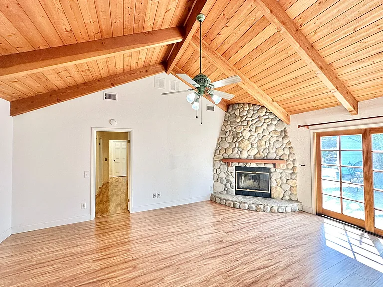 2573 Gum Tree Ln — Photo 48