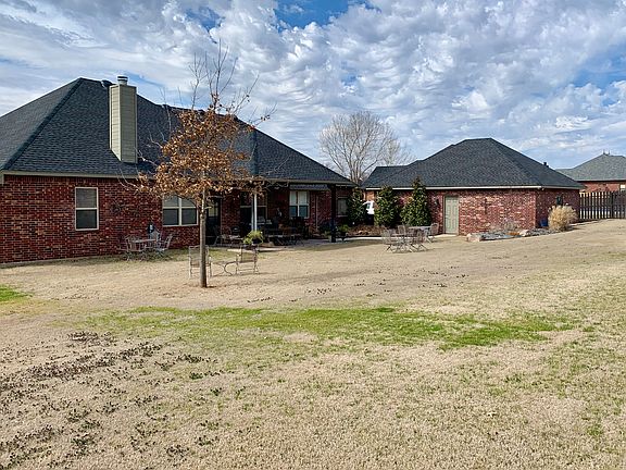 3rd image of 14374 Cottonwood