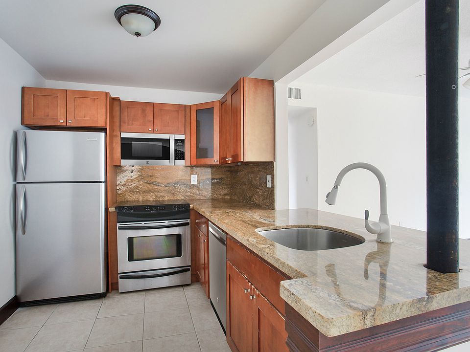 1st image of 3967 NE 168th St APT 304