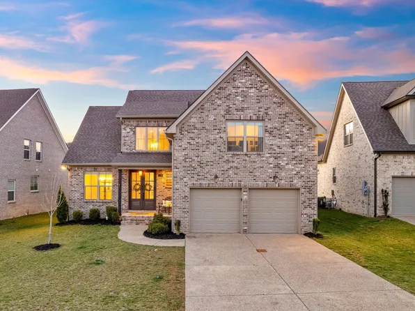 1706 Sorrell Park Dr, Spring Hill, TN 37174