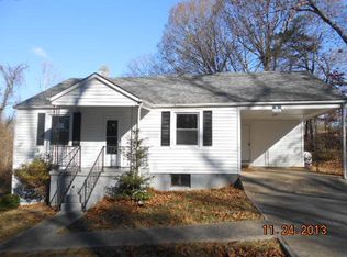 205 Camdon Dr, Ridgeway, VA 24148