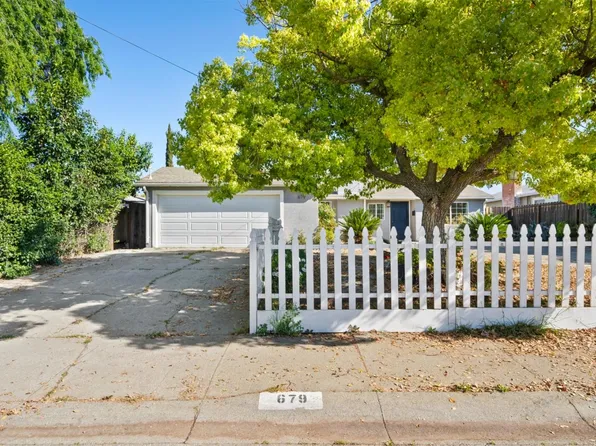 679 School St, Pittsburg, CA 94565