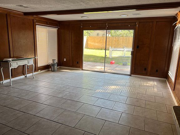 4th image of 3519 Woodbriar Dr