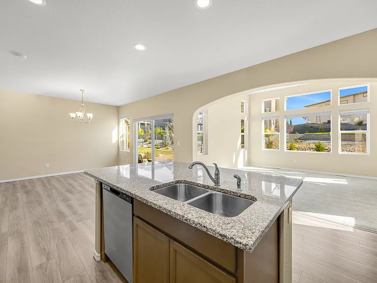 10327 Finn Dr — Photo 4