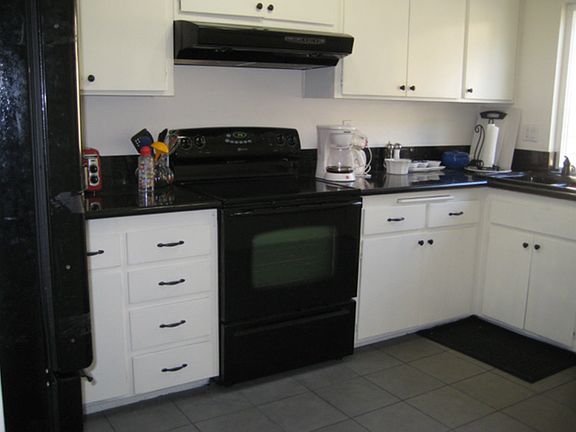 4th image of 7700 Parkway Dr Unit 11