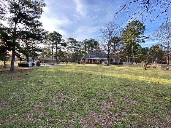 5th image of 447 Deerwood Ln