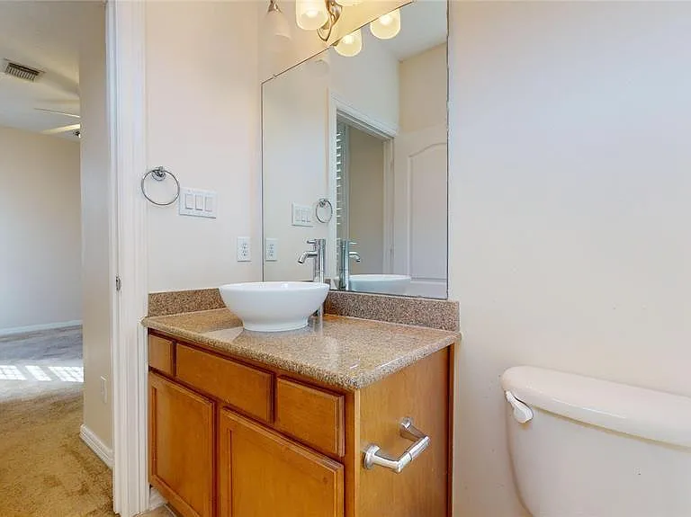 1502 Birdsall St — Photo 39