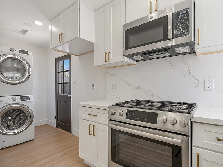 2521 W Stanford St — Photo 18