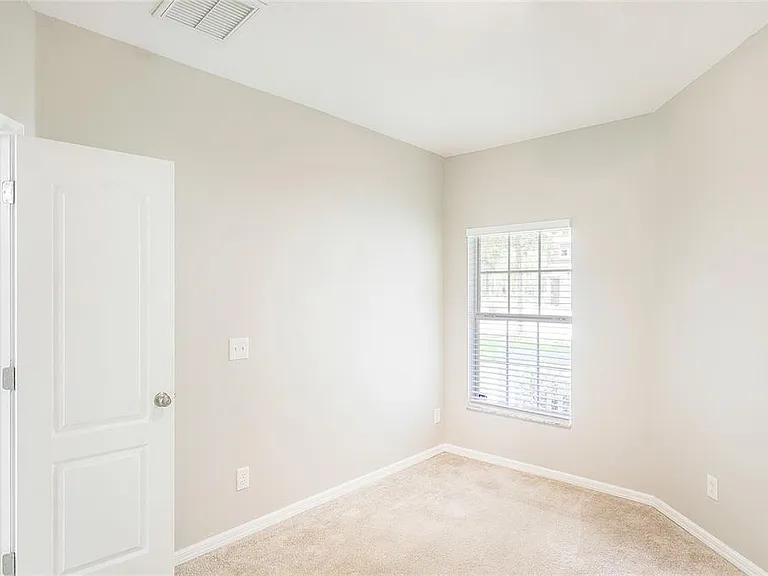 12505 Belcroft Dr — Photo 17